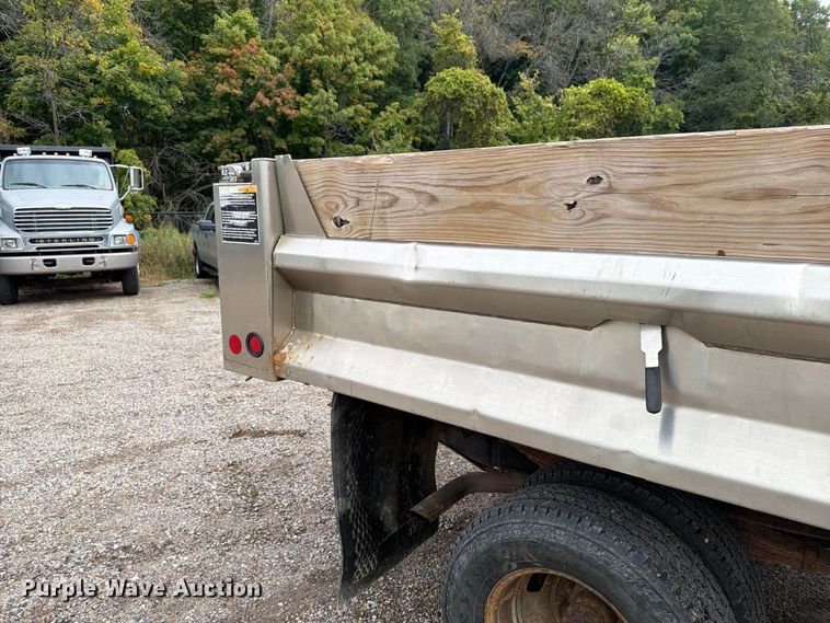 image for item FT7525 2008 Ford F350 Super Duty dump truck