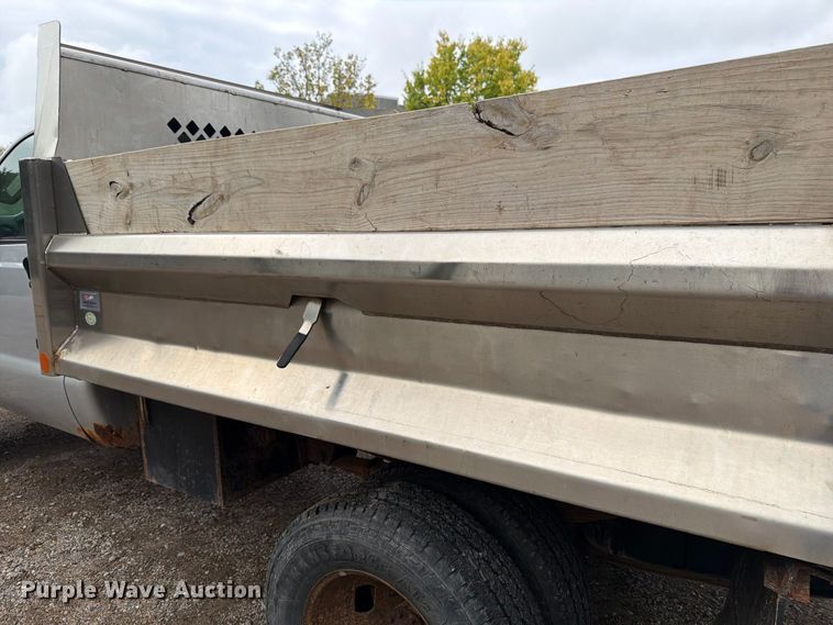 image for item FT7525 2008 Ford F350 Super Duty dump truck