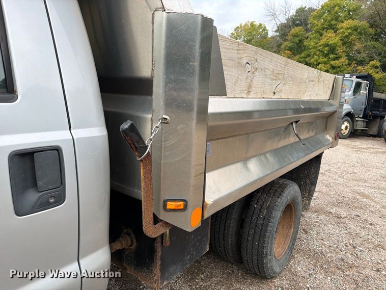image for item FT7525 2008 Ford F350 Super Duty dump truck