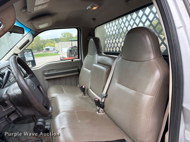 image for item FT7525 2008 Ford F350 Super Duty dump truck