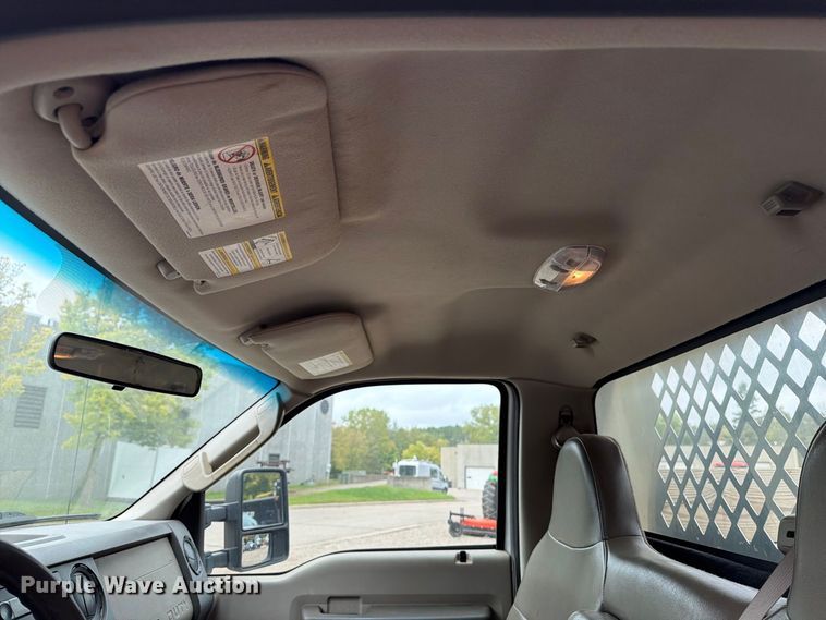 image for item FT7525 2008 Ford F350 Super Duty dump truck