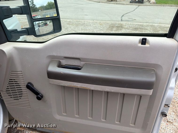 image for item FT7525 2008 Ford F350 Super Duty dump truck