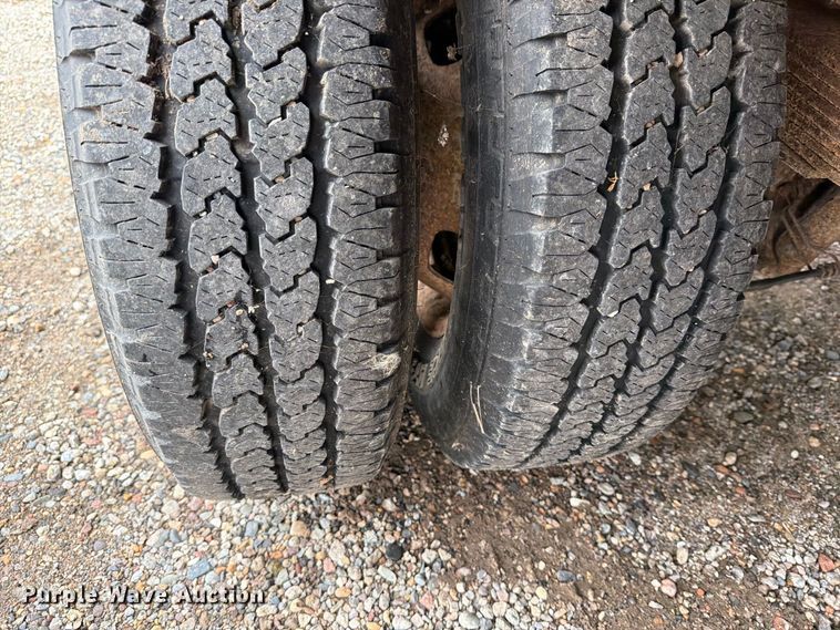 image for item FT7525 2008 Ford F350 Super Duty dump truck