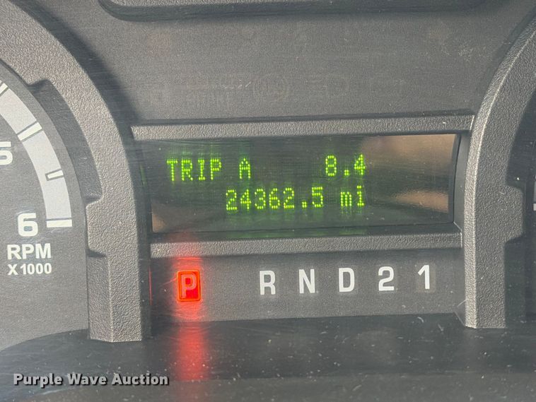 image for item FT7526 2013 Ford E350 Super Duty van
