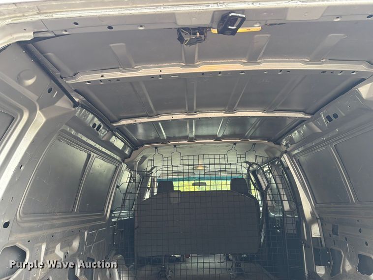 image for item FT7526 2013 Ford E350 Super Duty van