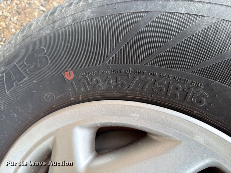 image for item FT7526 2013 Ford E350 Super Duty van