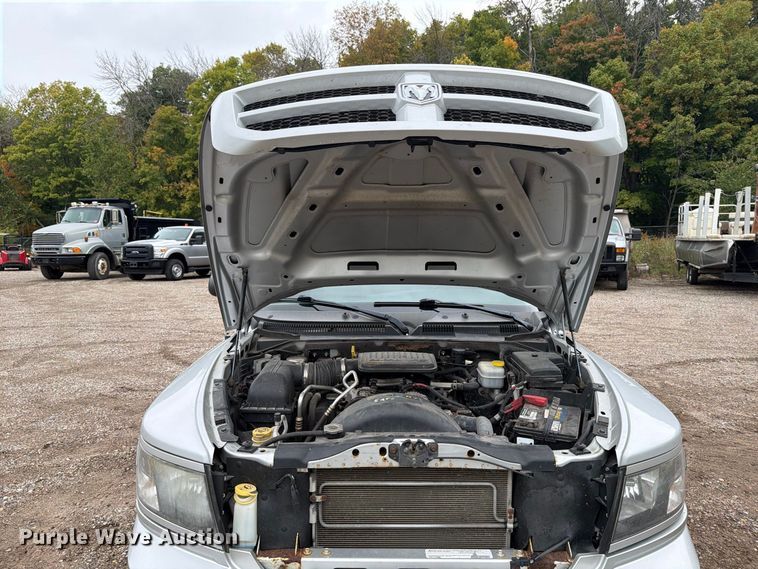 image for item FT7527 2011 Dodge Dakota Crew Cab pickup truck