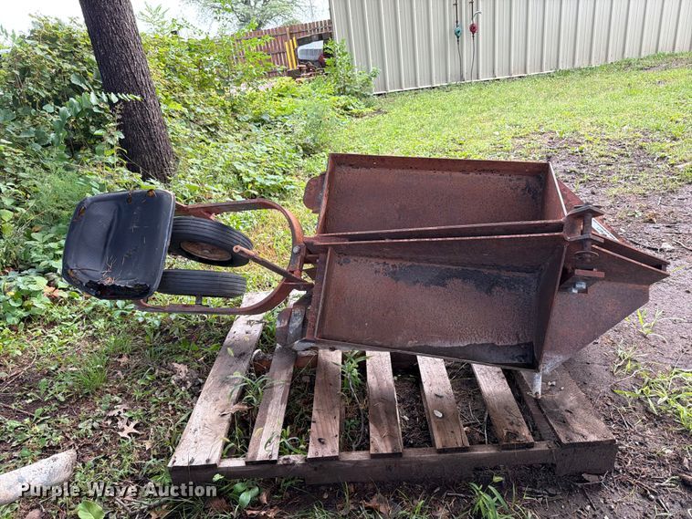 image for item FT8077 Tree planter
