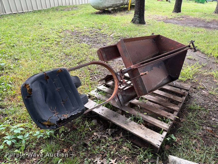 image for item FT8077 Tree planter