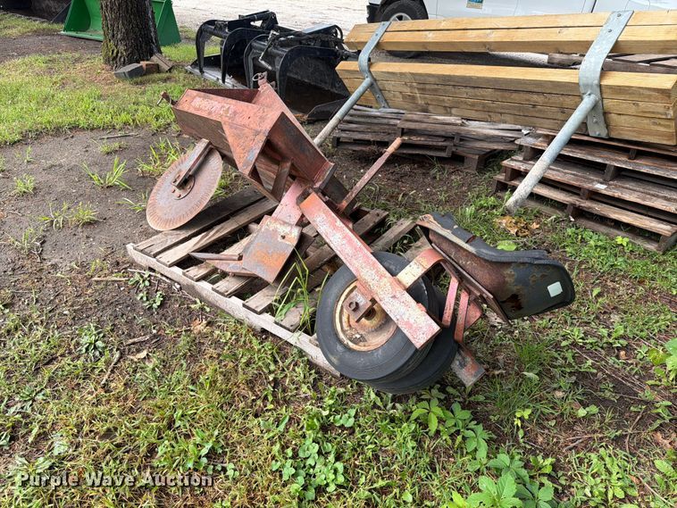 image for item FT8077 Tree planter