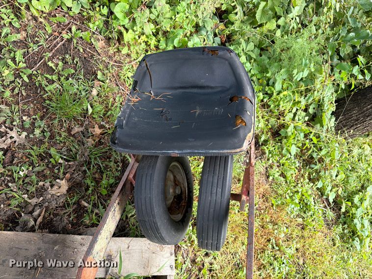 image for item FT8077 Tree planter