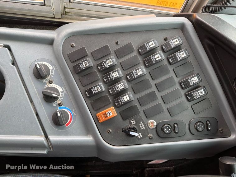 image for item FT8120 2015 IC Bus PB105 school bus