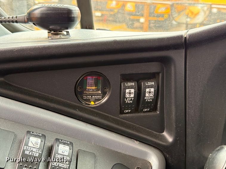 image for item FT8120 2015 IC Bus PB105 school bus