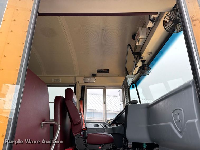 image for item FT8121 2015 IC Bus PB105 school bus