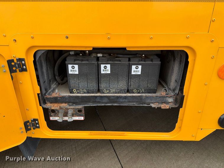 image for item FT8122 2017 Freightliner Thomas Built B2 school bus