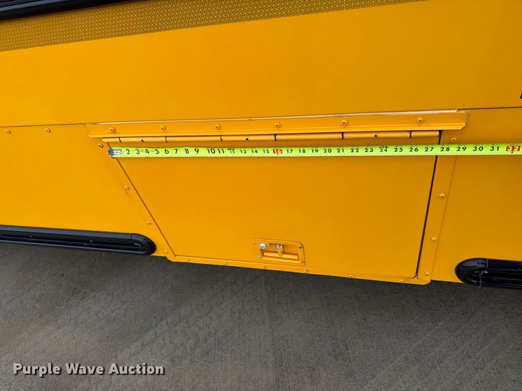 image for item FT8122 2017 Freightliner Thomas Built B2 school bus