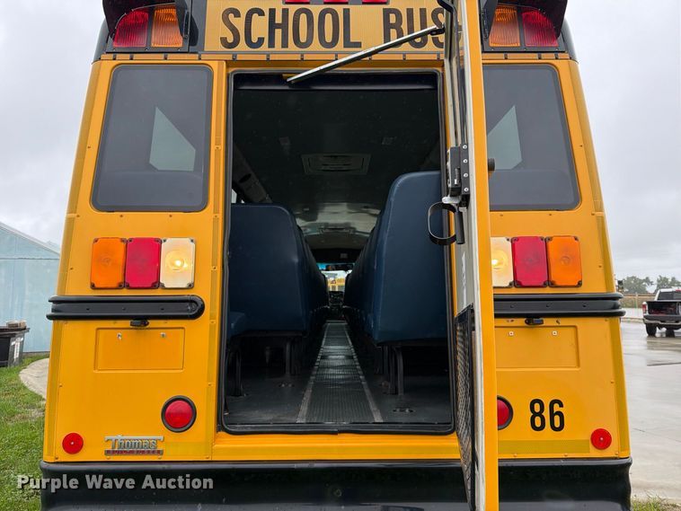 image for item FT8122 2017 Freightliner Thomas Built B2 school bus