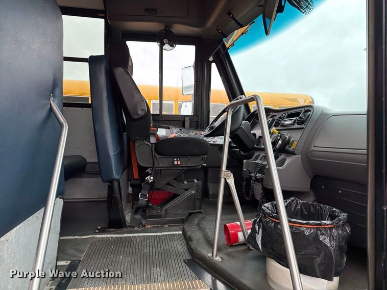image for item FT8122 2017 Freightliner Thomas Built B2 school bus