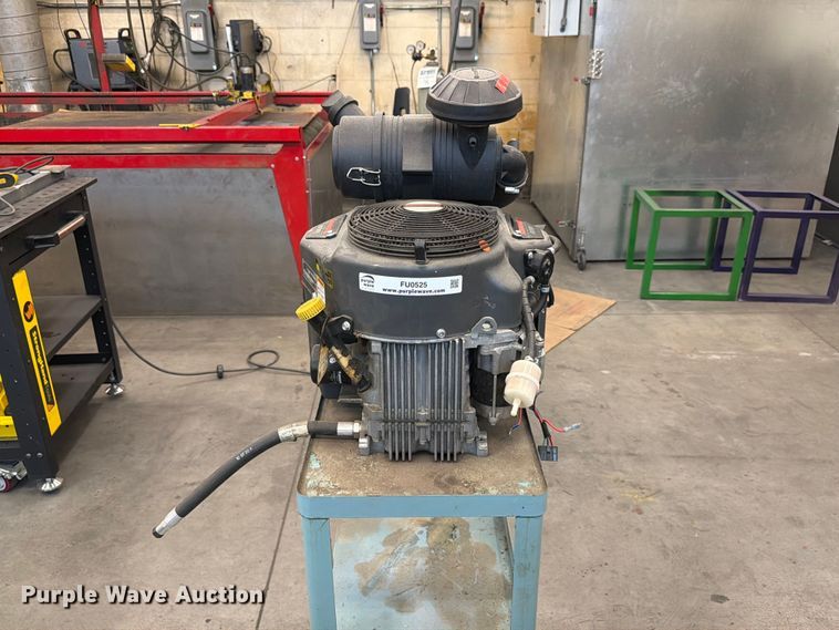 image for item FU0525 Kawasaki FX730V engine