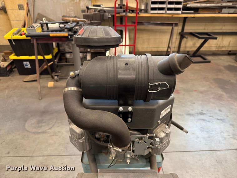image for item FU0525 Kawasaki FX730V engine