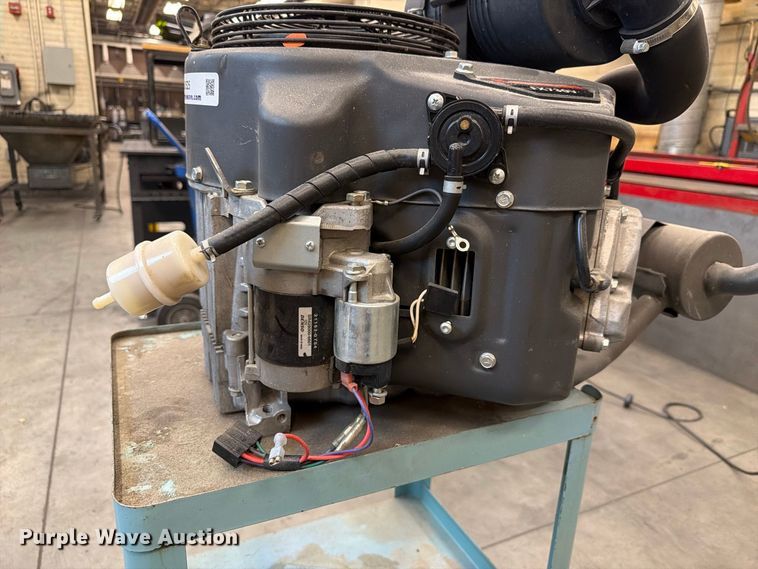 image for item FU0525 Kawasaki FX730V engine