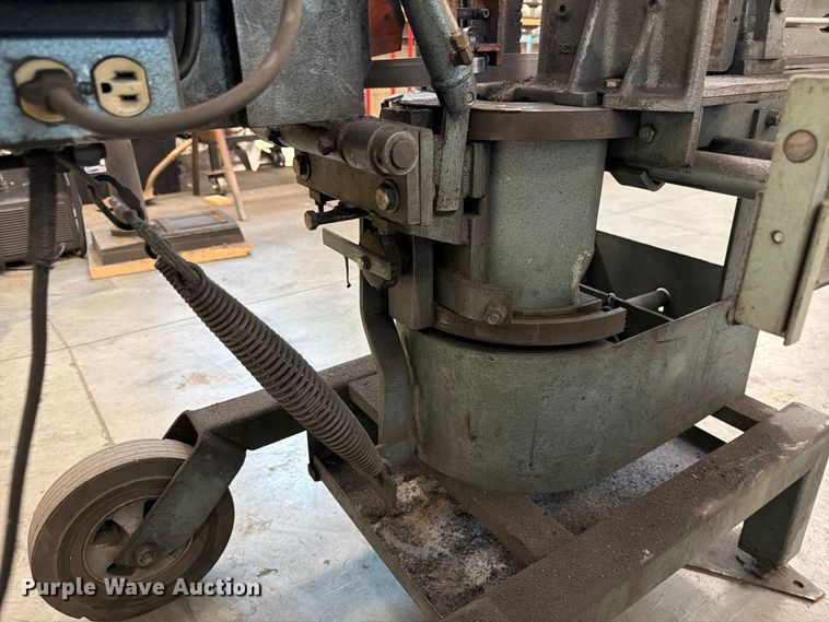 image for item FU0529 Ellis 1600 band saw