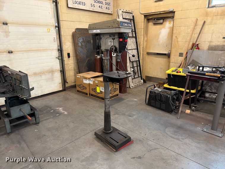 image for item FU0530 Delta 17-965 drill press