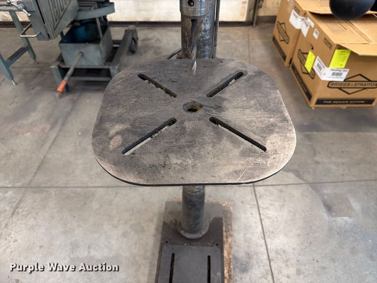 image for item FU0530 Delta 17-965 drill press