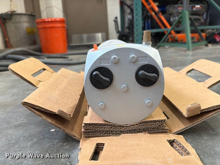 image for item FU0535 Gast 0523-V191Q-G588NDX vacuum pump