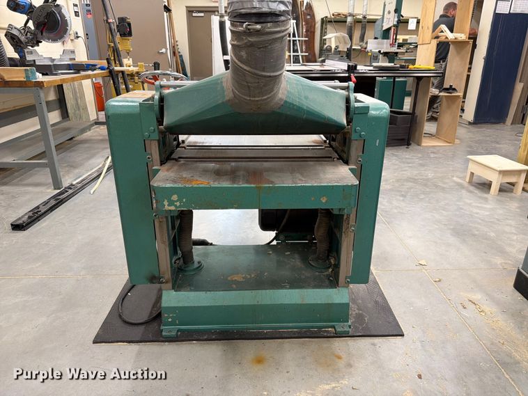 image for item FU0537 Grizzly G7213 planer