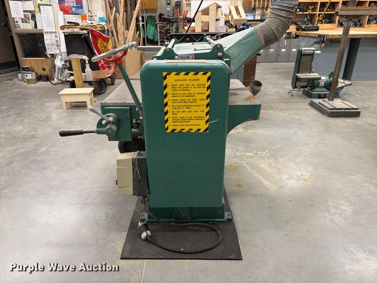 image for item FU0537 Grizzly G7213 planer