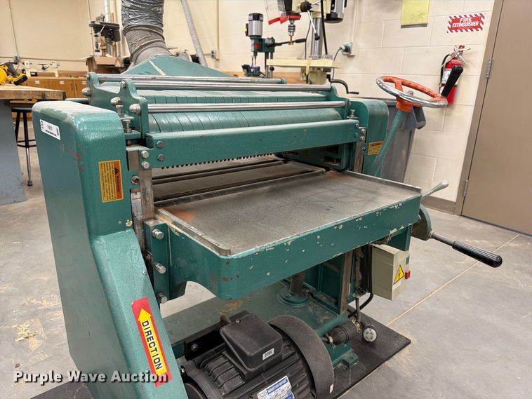 image for item FU0537 Grizzly G7213 planer