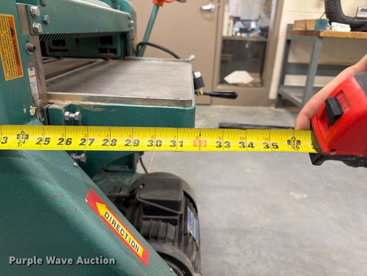 image for item FU0537 Grizzly G7213 planer