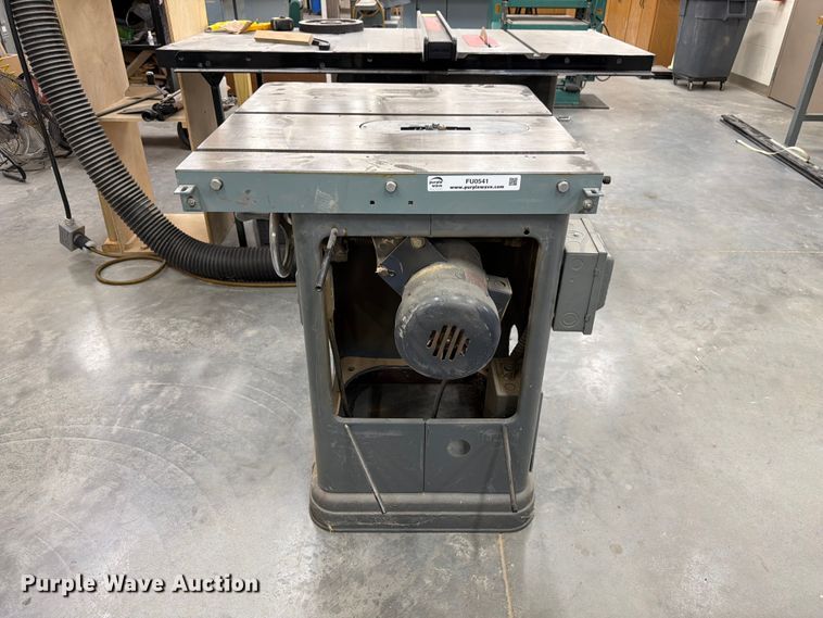 image for item FU0541 Rockwell 34-450 table saw
