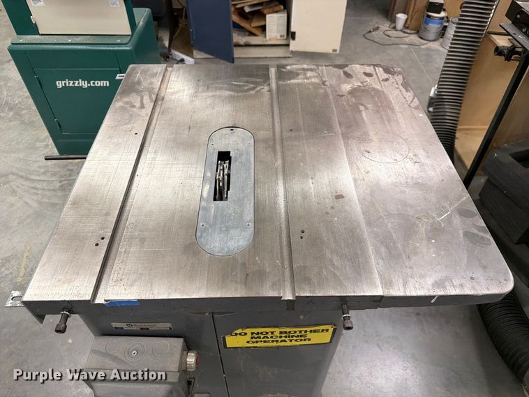 image for item FU0541 Rockwell 34-450 table saw