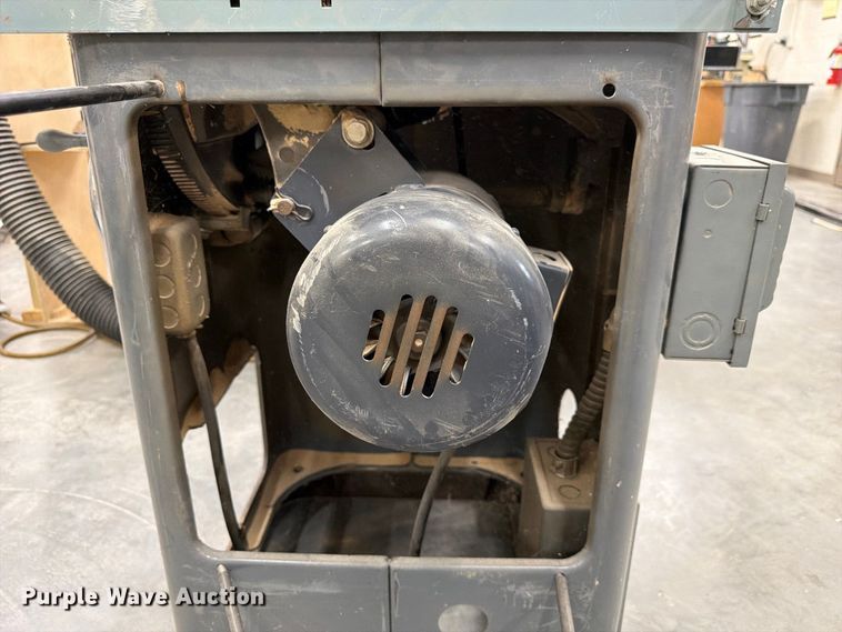 image for item FU0541 Rockwell 34-450 table saw