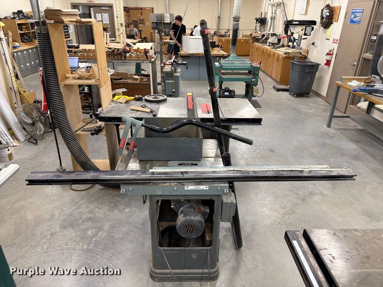 image for item FU0541 Rockwell 34-450 table saw