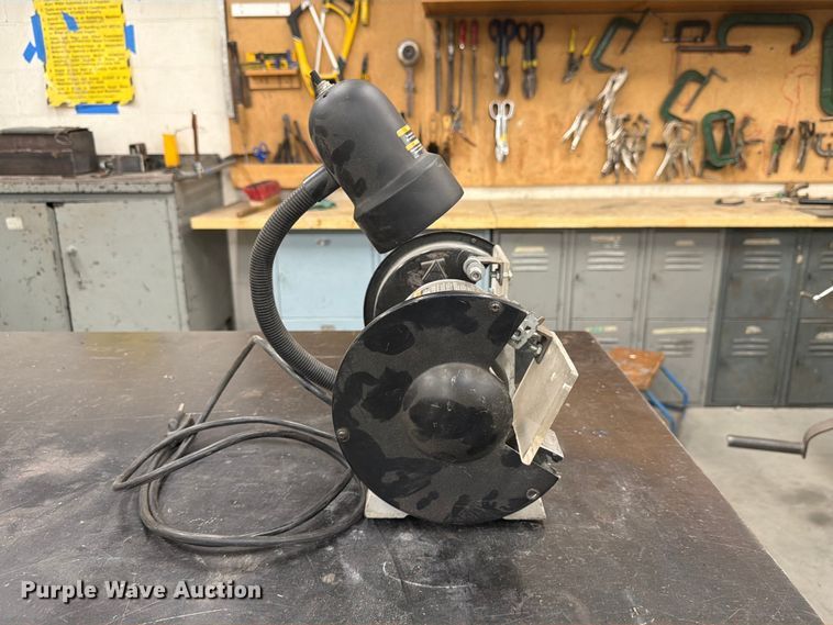 image for item FU0542 Delta 23-645 bench grinder