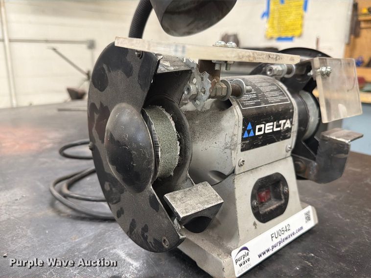 image for item FU0542 Delta 23-645 bench grinder