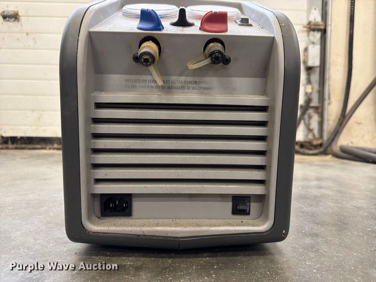 image for item FU0560 Robinair RG6 refrigerant recovery recycling machine