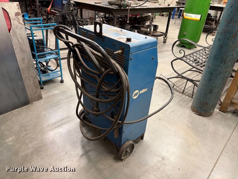 image for item FU0561 Miller Spectrum 701 plasma cutter