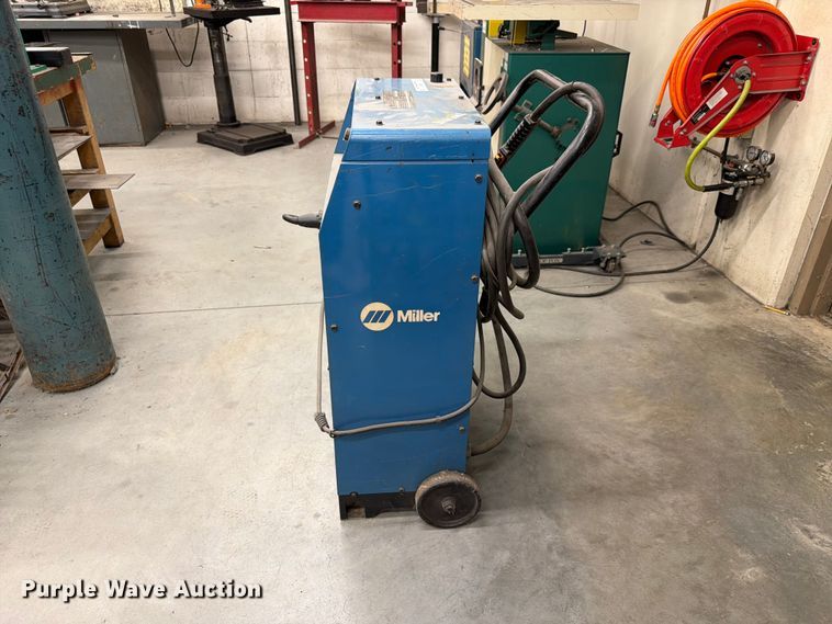 image for item FU0561 Miller Spectrum 701 plasma cutter