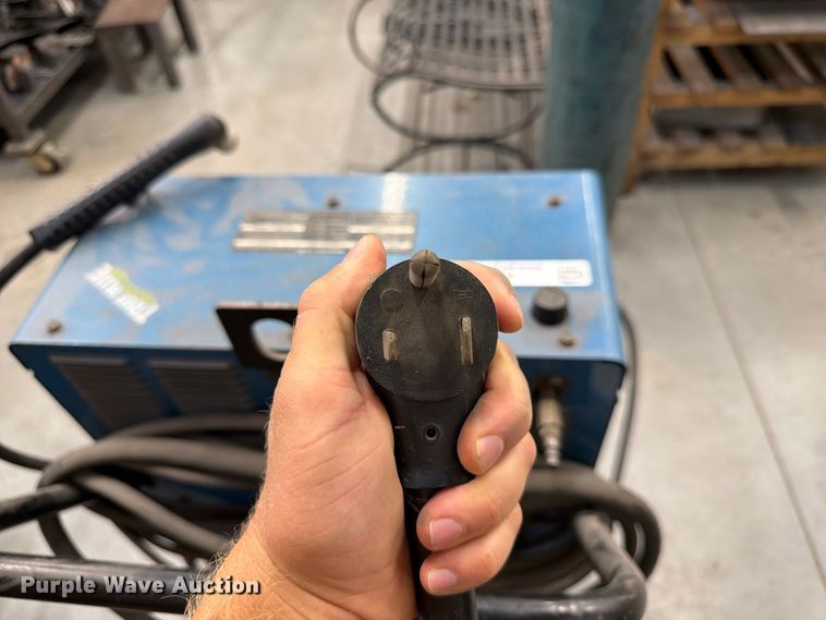 image for item FU0561 Miller Spectrum 701 plasma cutter