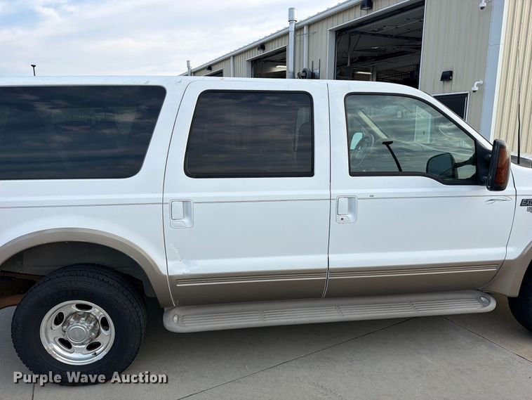 image for item FU1045 2000 Ford Excursion Limited SUV