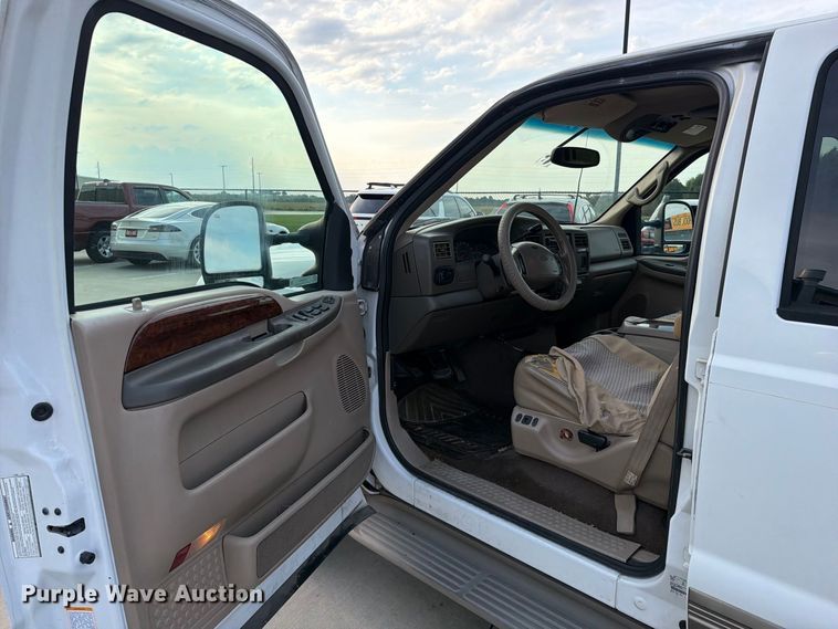image for item FU1045 2000 Ford Excursion Limited SUV