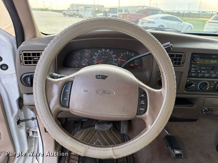 image for item FU1045 2000 Ford Excursion Limited SUV