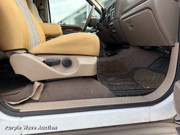 image for item FU1045 2000 Ford Excursion Limited SUV