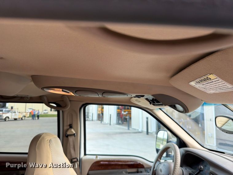 image for item FU1045 2000 Ford Excursion Limited SUV