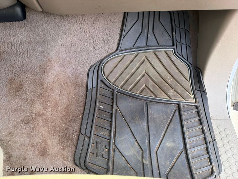 image for item FU1045 2000 Ford Excursion Limited SUV
