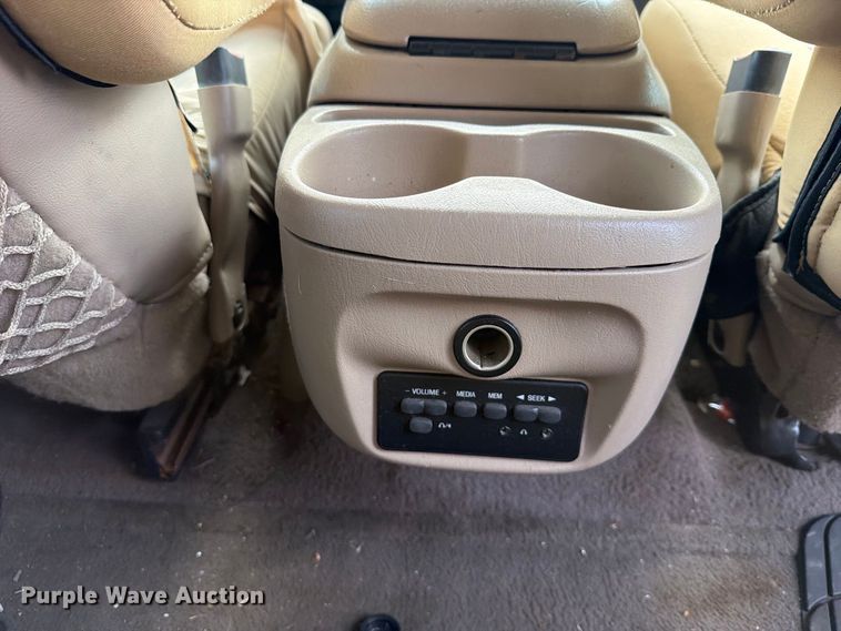 image for item FU1045 2000 Ford Excursion Limited SUV